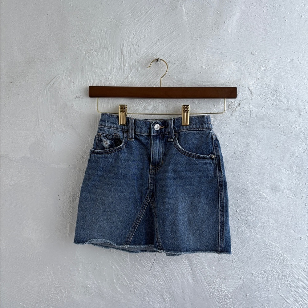 Old navy girls size 8 denim cotton skirt